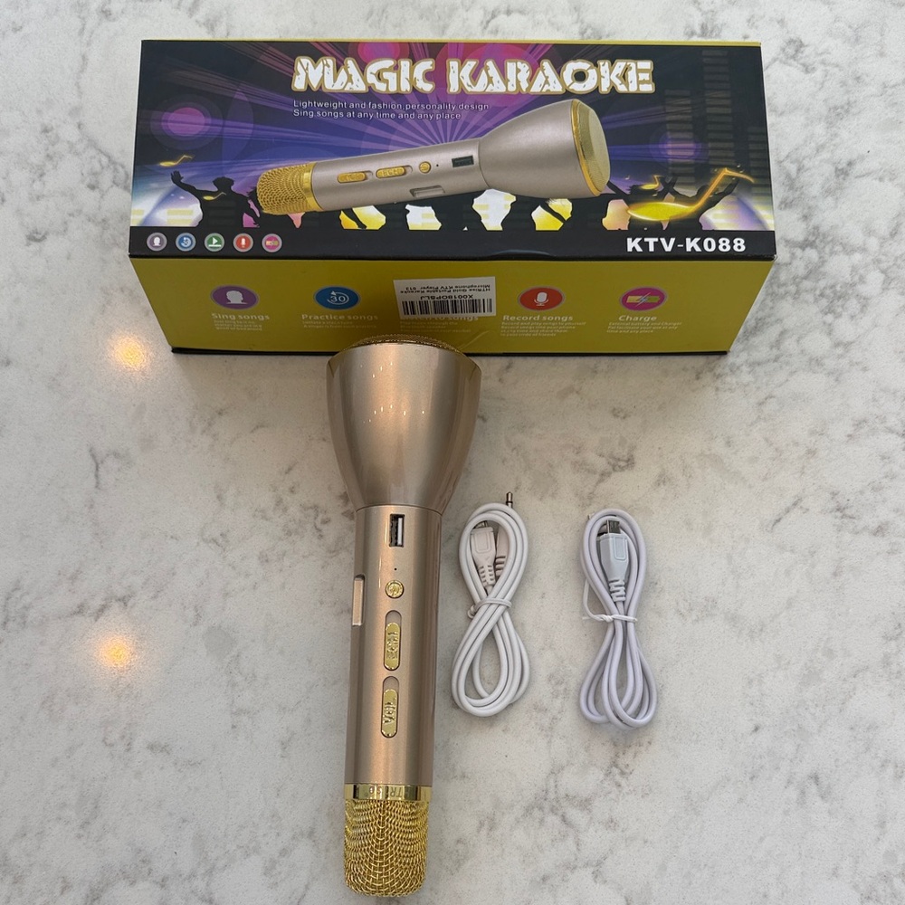 Magic Karaoke Microphone with Gold Finish - Picture 6 of 6